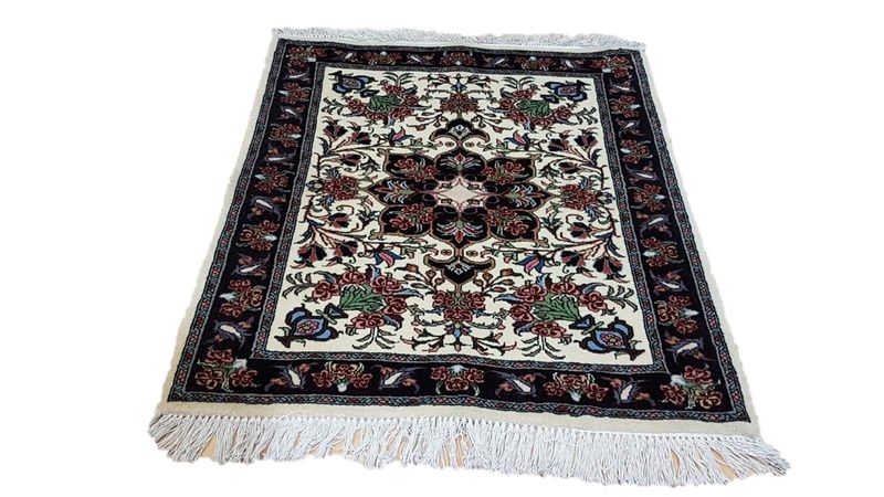 Very Fine Persian Bidjar Carpet 82cm x 75cm Hand knotted