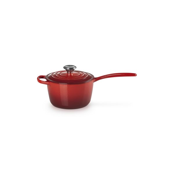 Le Creuset Signature Saucepan