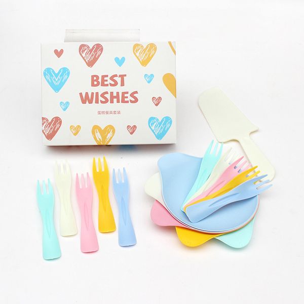 iKids Small Plastic Party Tableware - Drop - 10 Guests