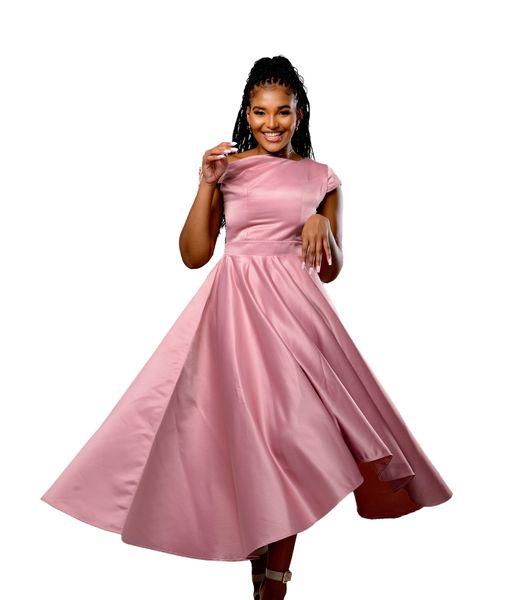 Selphies Luxurious Satin Queen - T-Fit and Flare Dress