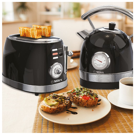 Delonghi toaster and kettle clearance pack