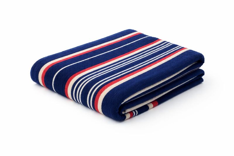 Red Luxury Stripes Beach Towel (90(W) x 160(L) cm)