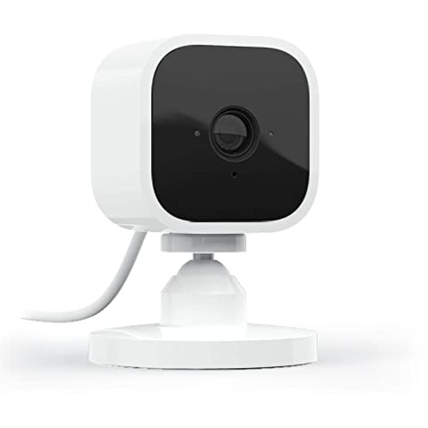 Blink Mini – Compact indoor plug-in smart security camera: 1080 HD video