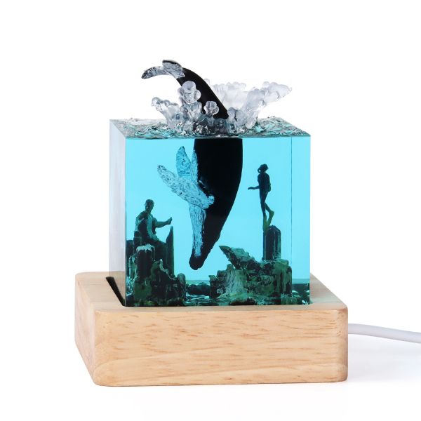 ZELTRYN Humpback Whale Diving Resin Ornament 7-Color Wood Base Night Light
