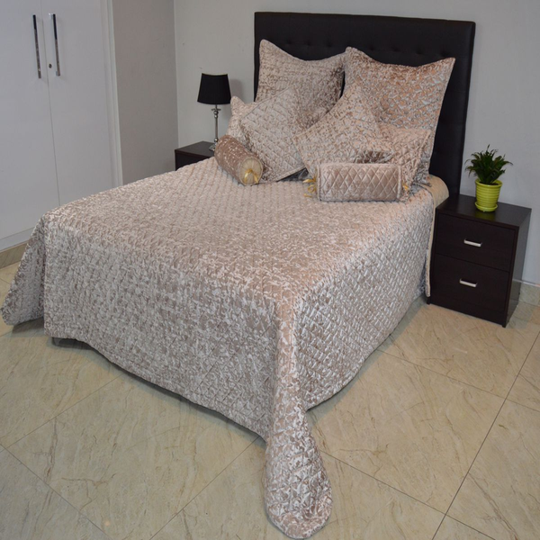 Exclusive Velvet 9 Piece Comforter