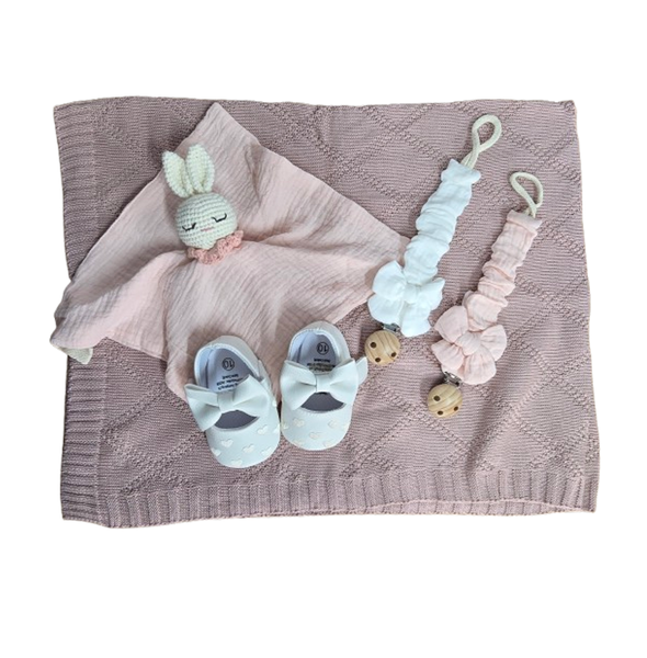 Baby Girl Gifting Hamper - 6 piece