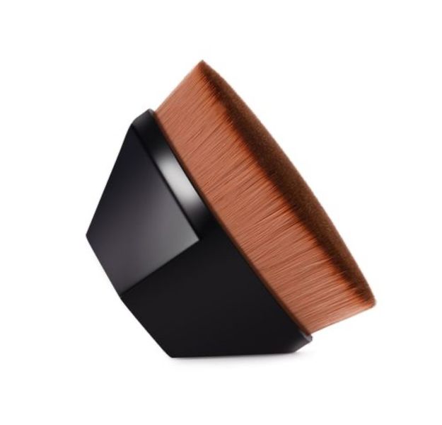 Flawless Kabuki Foundation Brush