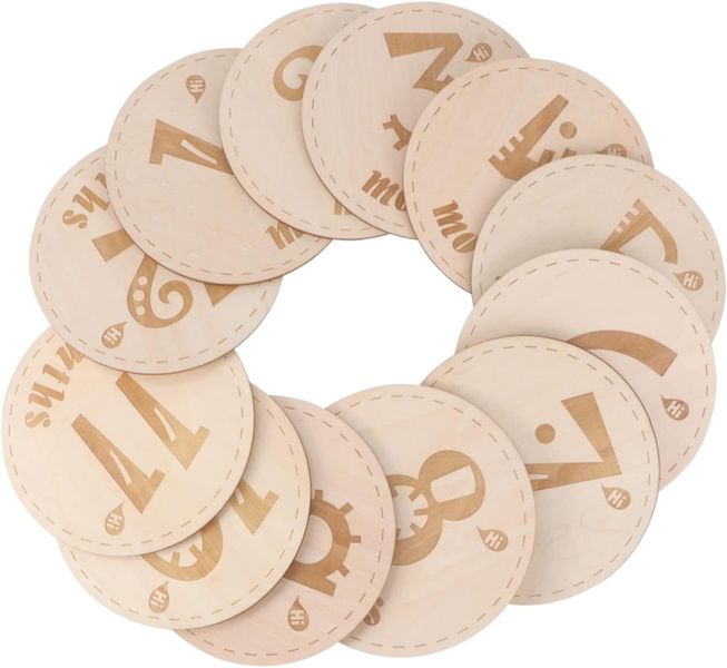 Wooden Monthly Photography Props Cute Newborn Milestone Capture Cards