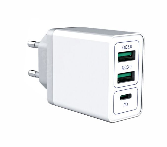 3 Port Ultra Fast Quick Charger - 30W - 3 Port - 2 x USB-A, 1 x USB-C
