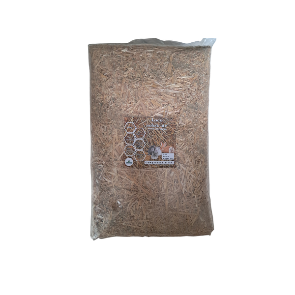 Eco Substrate Compressed Dry Straw Block - Natural Small Animal Bedding