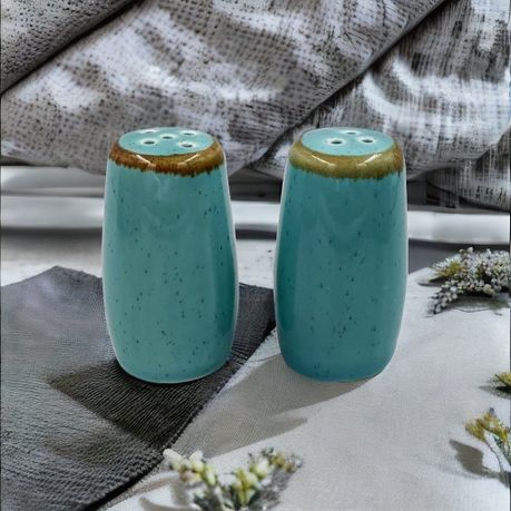 Porcelain salt sale and pepper shakers