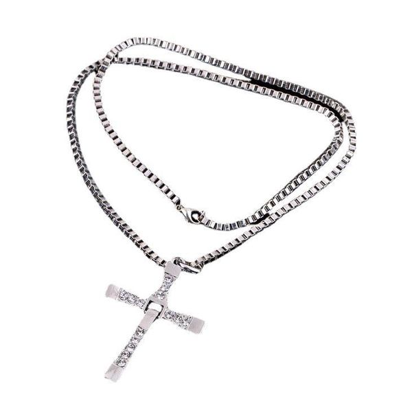 Cross pendant necklace - silver alloy