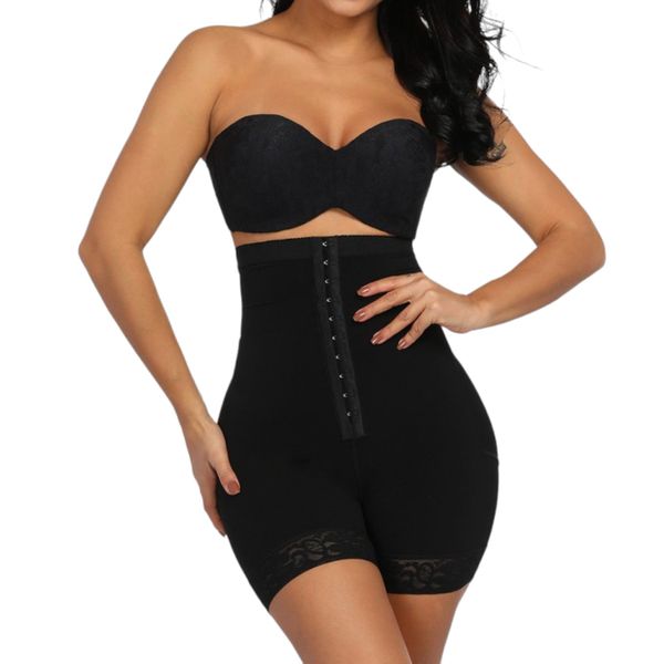 Pear Shapewear logo