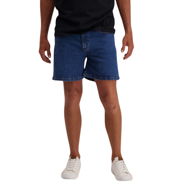 Wrangler Men's Hero Short Jean Surcharge in Stonewash Stretch