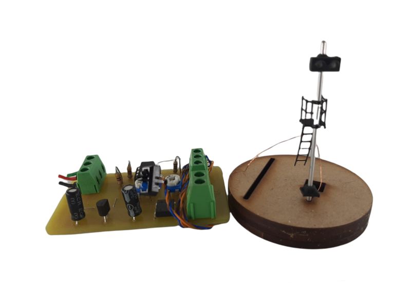 Model Railway : Automated South African Railway Signal with sensor