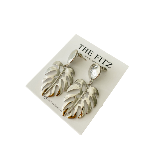 Tropical Palm Leaf Shaped Design Drop Earrings – Silver - 1 Pair