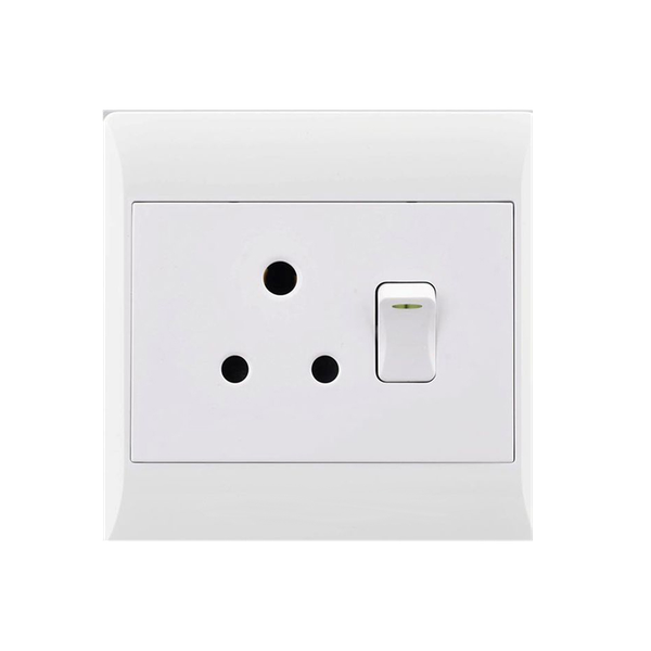 Socket 16A 4X4 Single White E/Mate