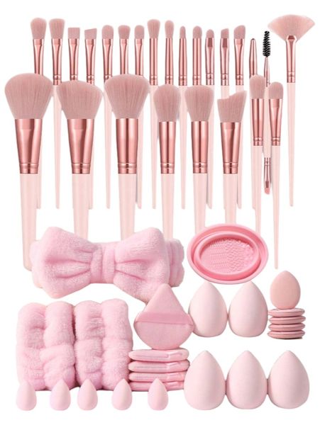 49 Piece Makeup Brush Collection With Beauty Blenders &amp; Powder Puffs - Pink