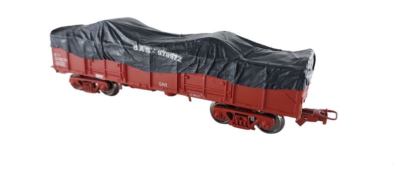 South African Model Train : SAR Coal Wagon with Tarp (Lima Couplers)