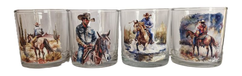 Set of 4 Whiskey glasses with Cowboy designs