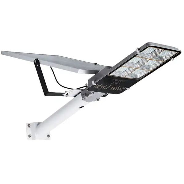 400W Waterproof Pole Light Solar Powered Street Light With Stand