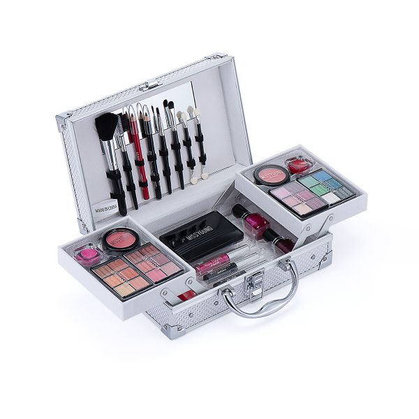 Makeup Set Lip Gloss Blush Nail Polish Combination Set Makeup Case