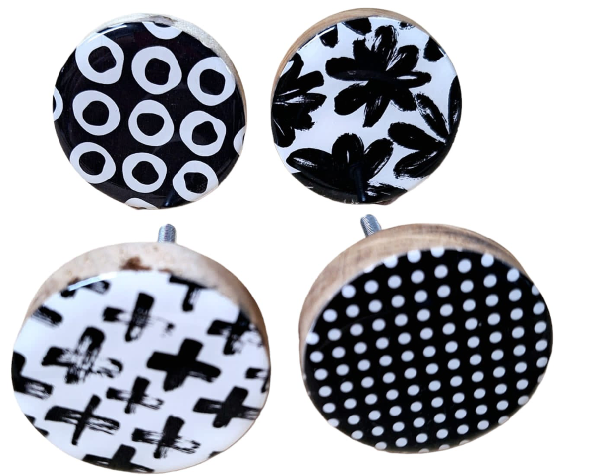 Kiaat Doorknobs White and Black Combo 4