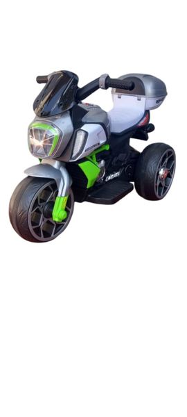 Diamond 1260 Kids Electric Rid on -Green and Gray