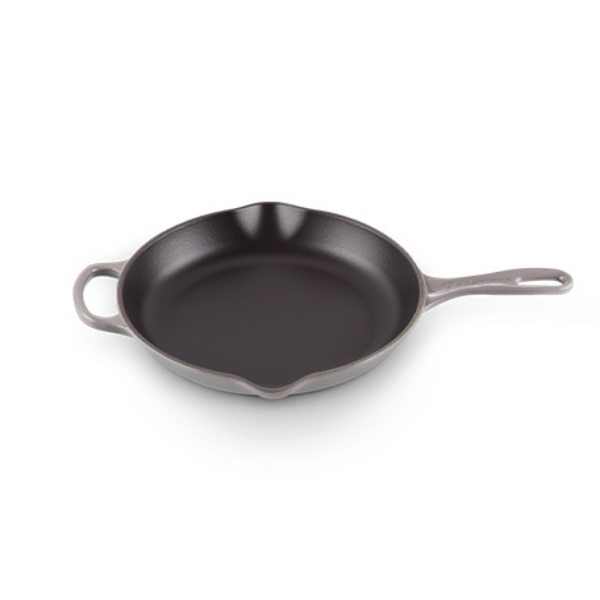 Le Creuset Signature Round Cast Iron Skillet - 26cm