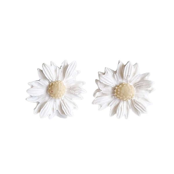 Earrings - Polymer Clay Daisy Stud - White Magrietjie