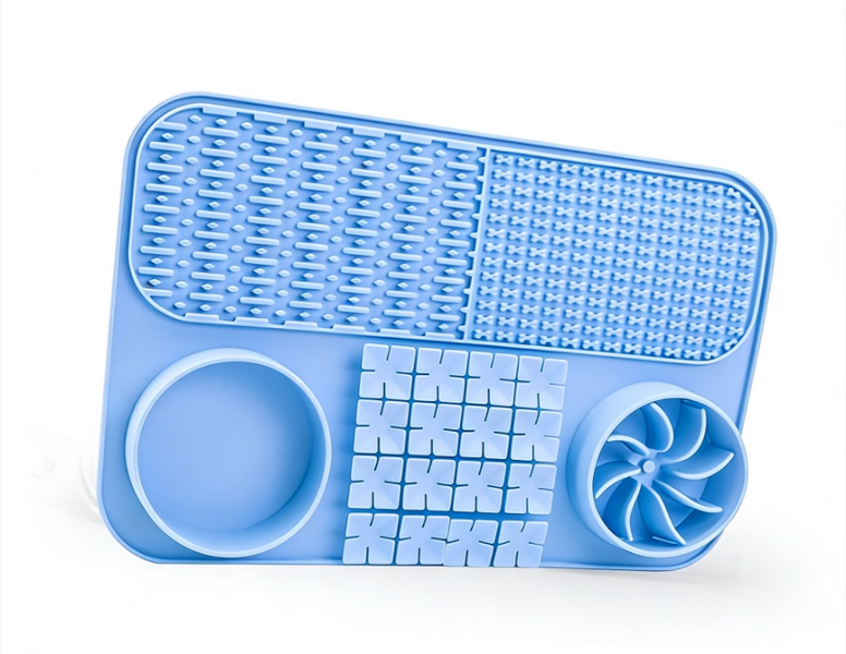 Silicone Pet Slow Feeder Mat - Multi-Textured Lick Pad for Dogs and Cats