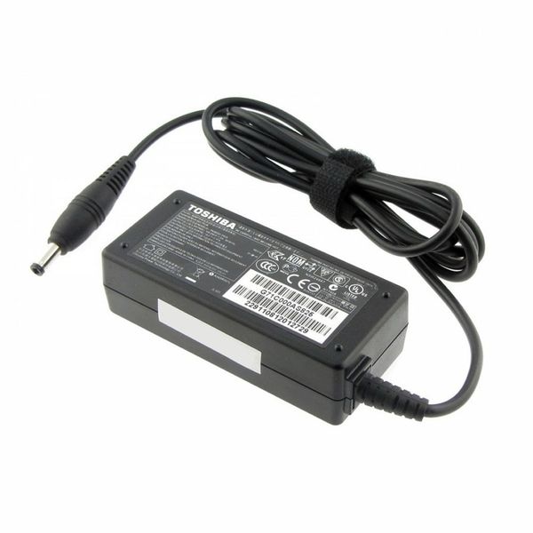 Vibrant Adaptor for Toshiba Satellite A10 A100 M40 M35 Satellite (PA3283U-1ACA