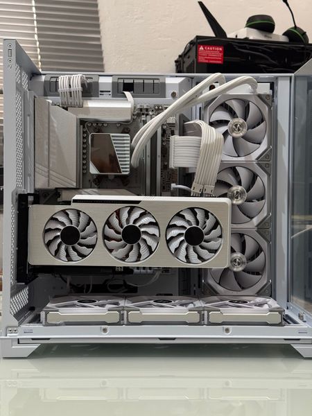 RX7-9800X3D-GA-X870 AMD Ryzen 7 32GB 1TB Geforce RTX 30 Series Gaming PC