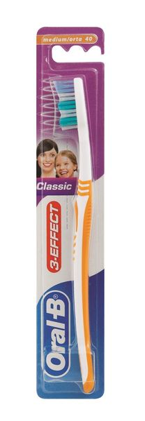Oral-B 3-Effect Classic 40 Medium Manual Brush