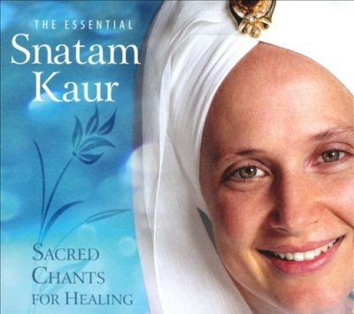 Snatam Kaur - Essential Snatam Kaur: Sacred Chants (CD)