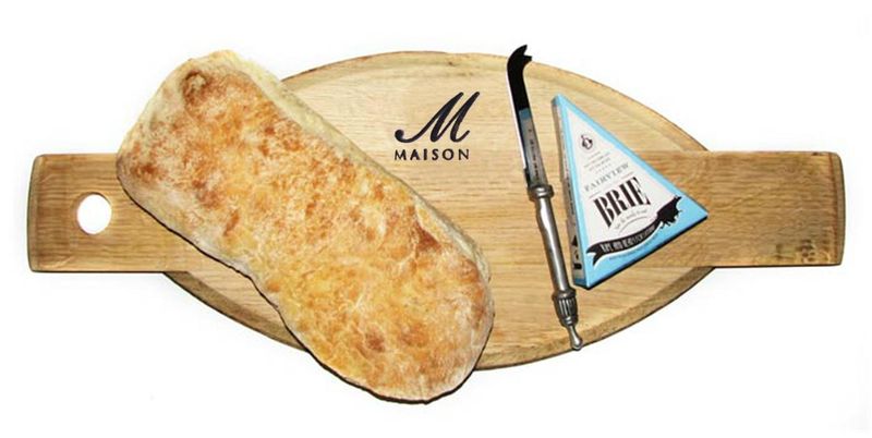 Maison Oval Board with Handle
