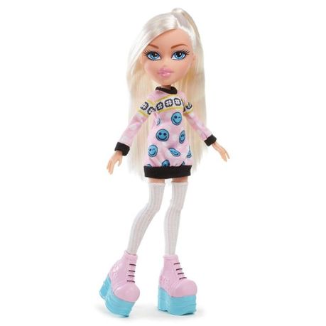 bratz selfie snaps cloe