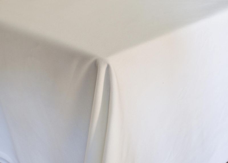 DSA - Polycotton White Tablecloth - 8 Seater