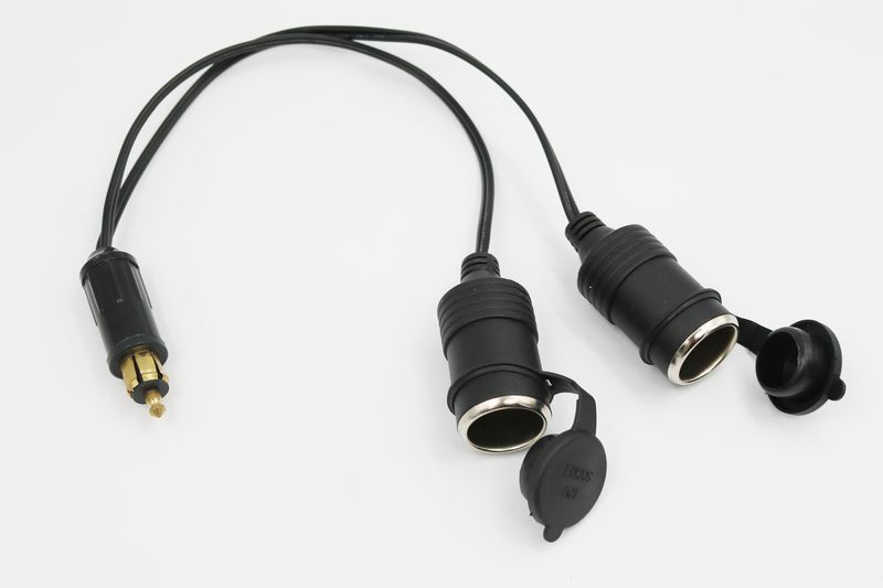 Lumeno - Male Hella To 2 Lighter Sockets - Black