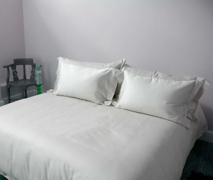 Sanders 200TC Duvet Cover Set Standard - White
