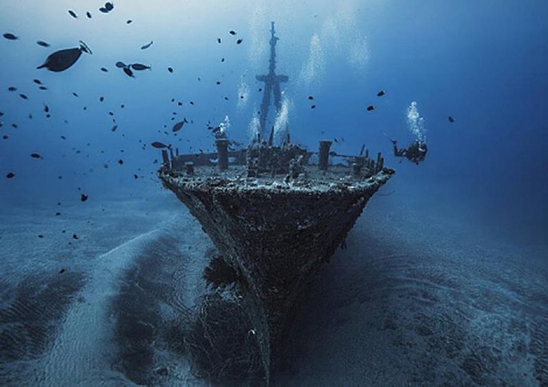 workART Curated Photographic Canvas - Hai Siang Wreck by 1x Com
