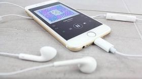 iphone 8 earphones takealot