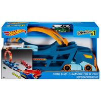 hot wheels stunt and go transporter