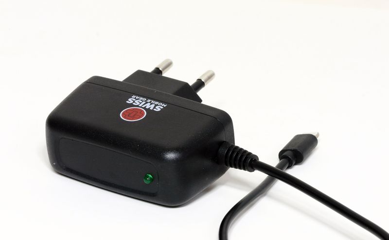 1AMP WALL CHARGER LIGHTNING