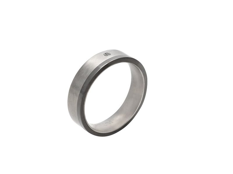 Genuine Titanium 6mm Men's Wedding Band With 0,02ct Black Diamond In The Centre