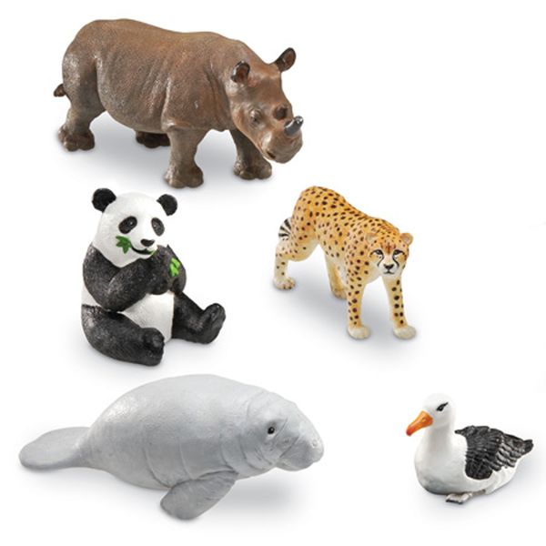 Learning Resources Jumbo Endangered Animals