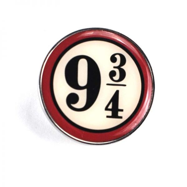Harry Potter: Platform 9 3/4 Enamel Badge (Parallel Import)