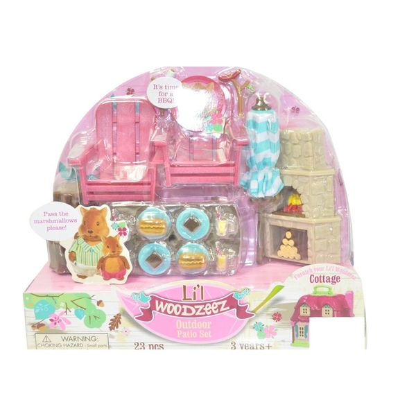 Li'l Woodzeez Patio Set &amp; Outdoor Fireplace