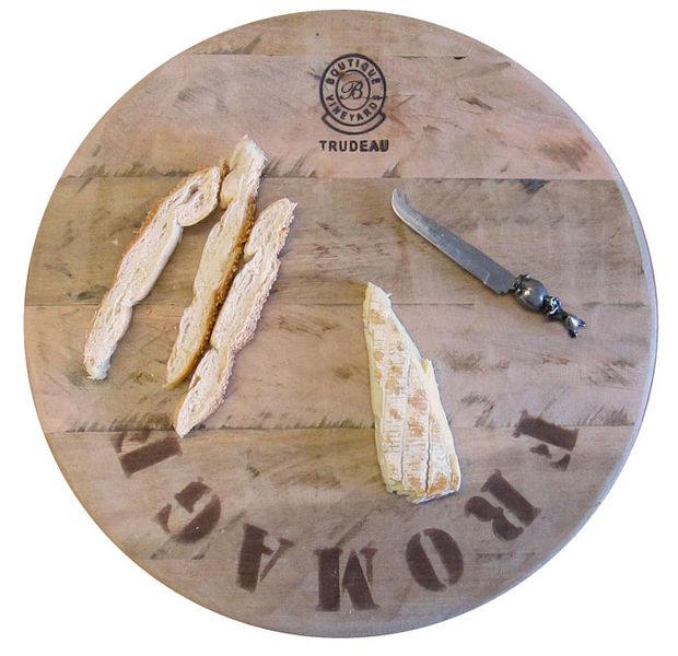 Fromage Large Round Serving Board
