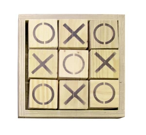 Noughts &amp; Crosses Game - Gift Box Set